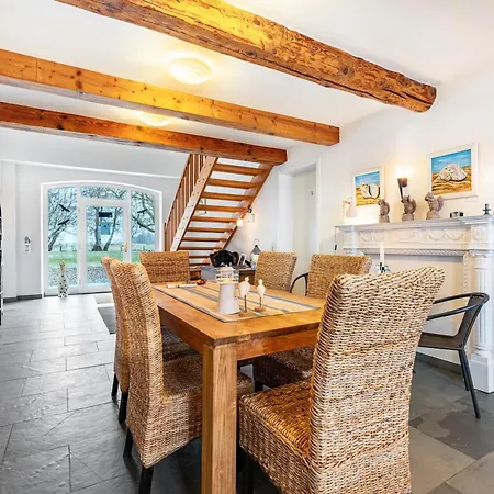 Апартаменты Am Halbmond 4