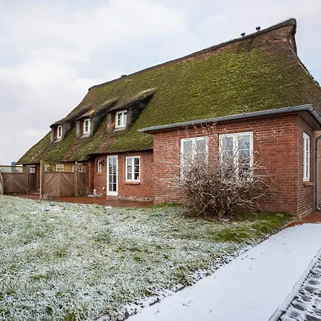 Апартаменты Am Halbmond 4 *