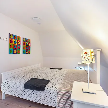 Appartement Am Halbmond 4 *